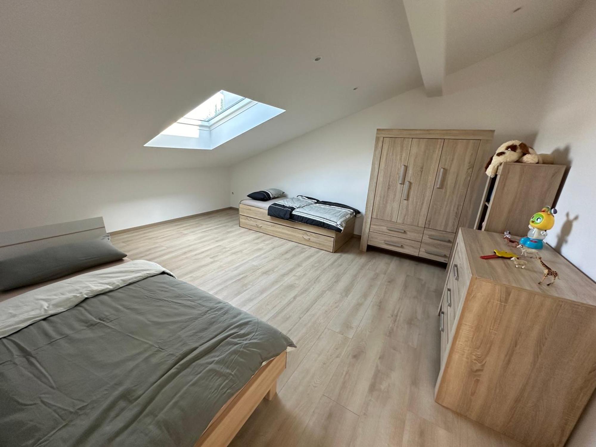 Grosse Ferienwohnung Gaestehaus Neubau Merzig 120M2 Exterior foto